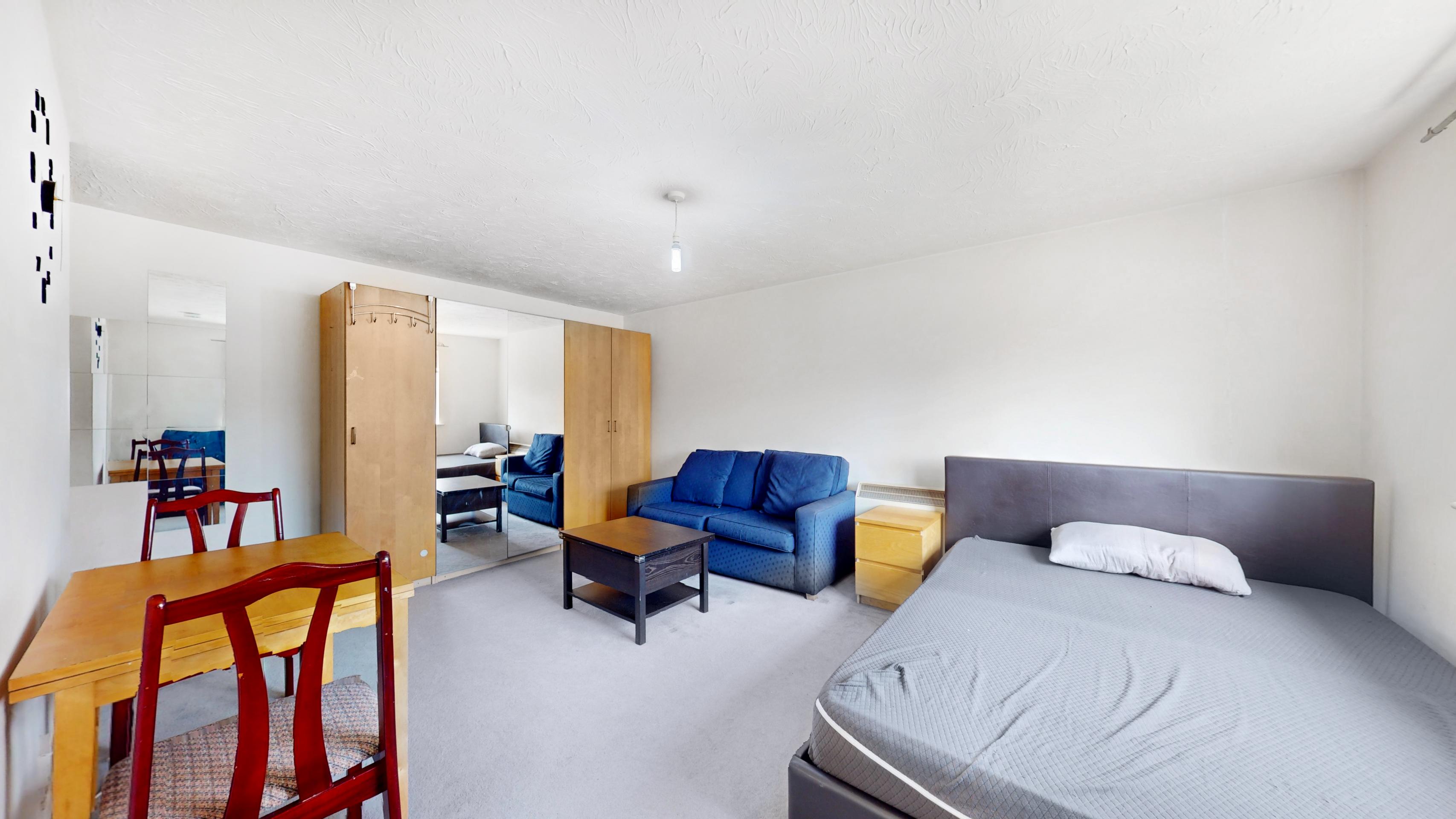 			Studio Apartment, 1 bath, 1 reception Apartment			 Upton Close, Cricklewood NW2